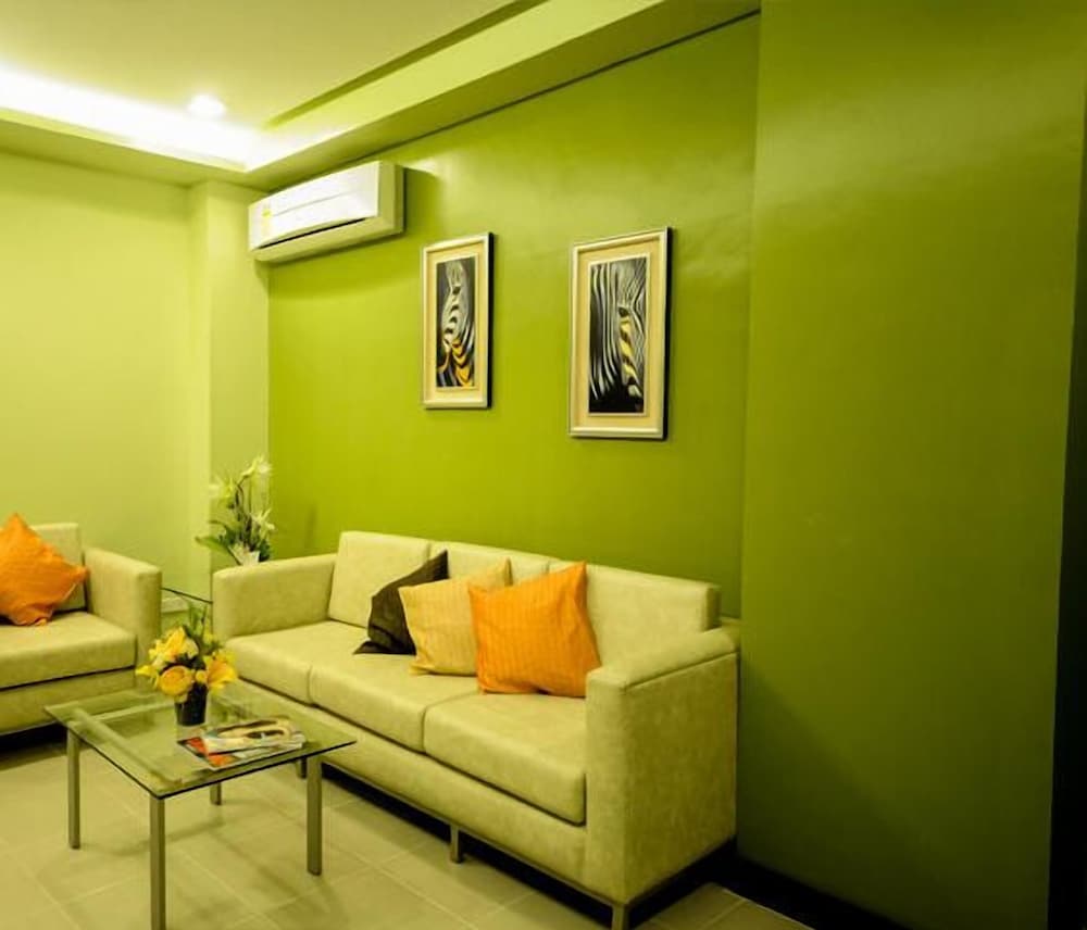 2 Bedroom Executive Suite photo 3
