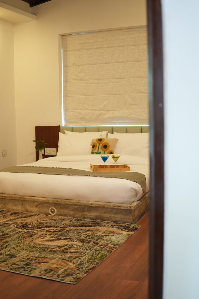 Luxury Double or Twin Room, Balcony, Park View