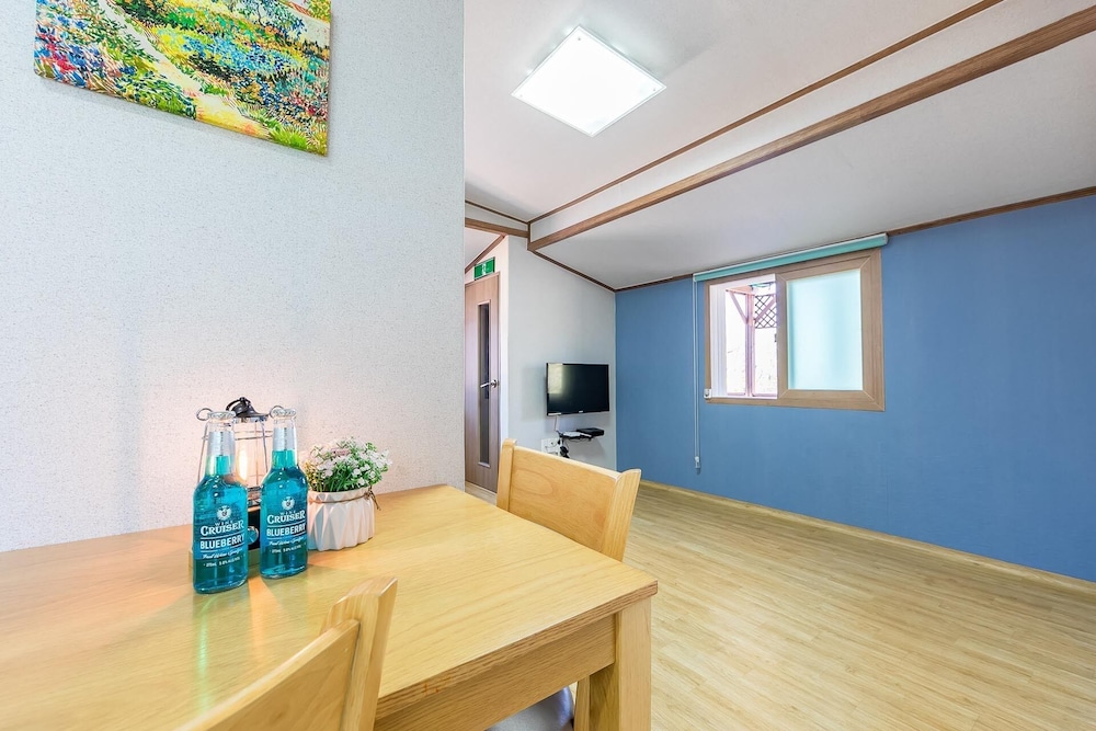Room (Bada)