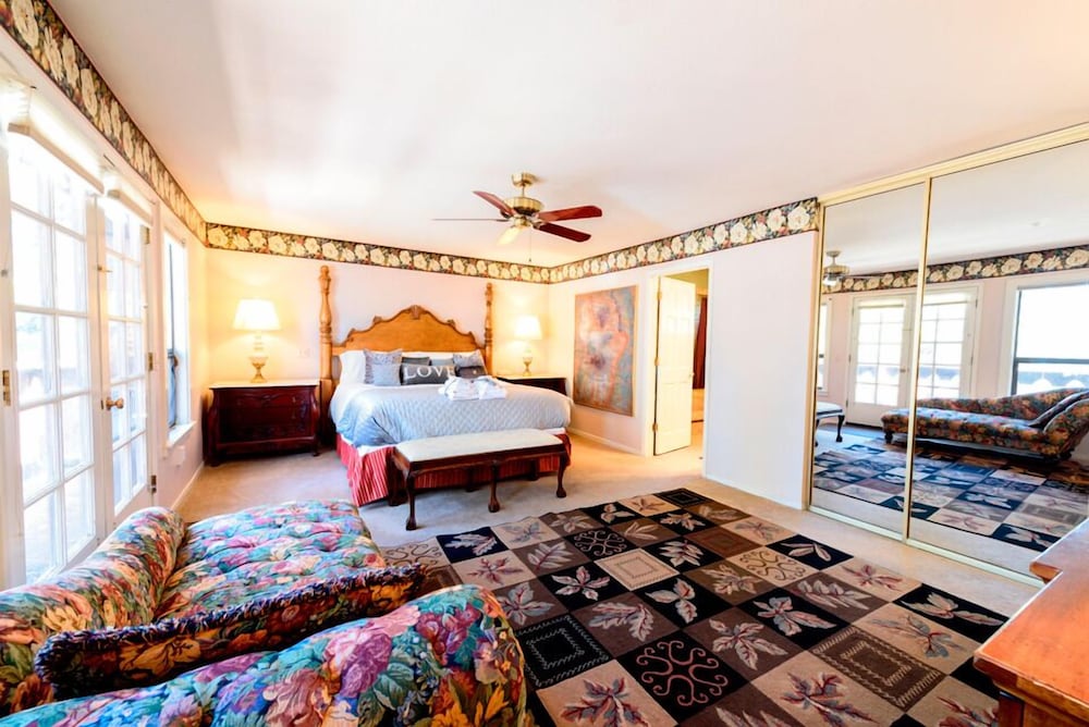 House, Multiple Beds (MONTH A MONTH MV19 WILLOW) photo 1