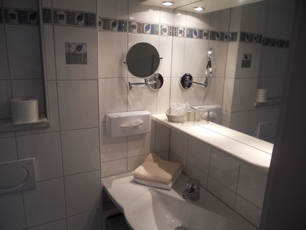 Single Room photo 3
