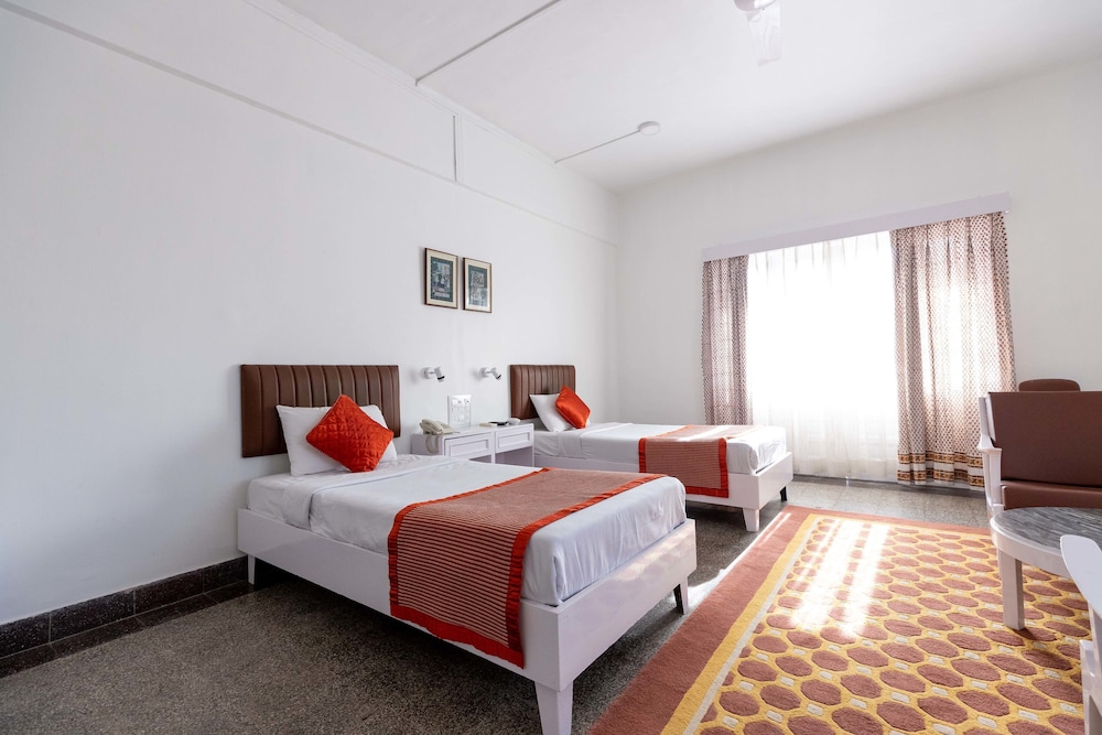 Standard Single Room - Photo 6