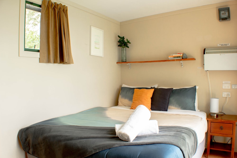 Standard Cabin, 1 Queen Bed, Partial Sea View, Garden Area