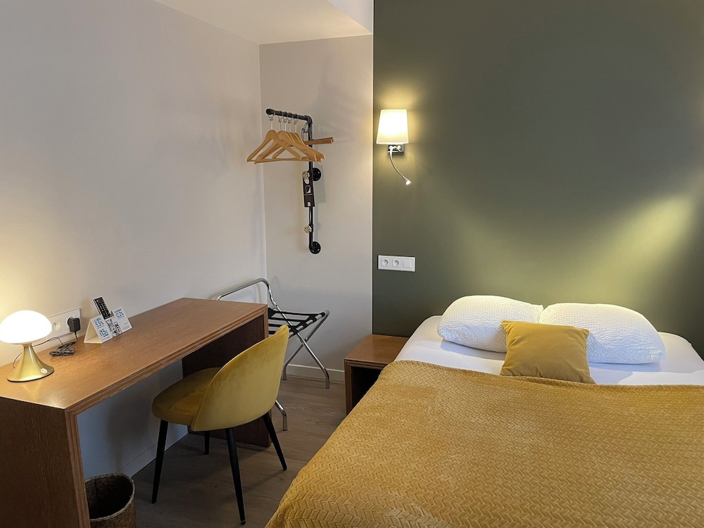 Standard Room photo 1