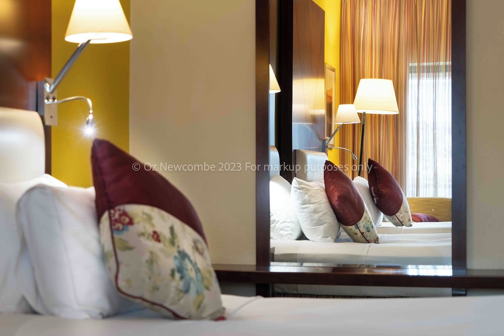 Premium Twin Room photo 3