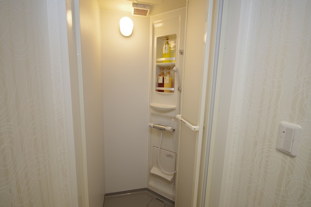Shared Dormitory, Women only, Non Smoking photo 3