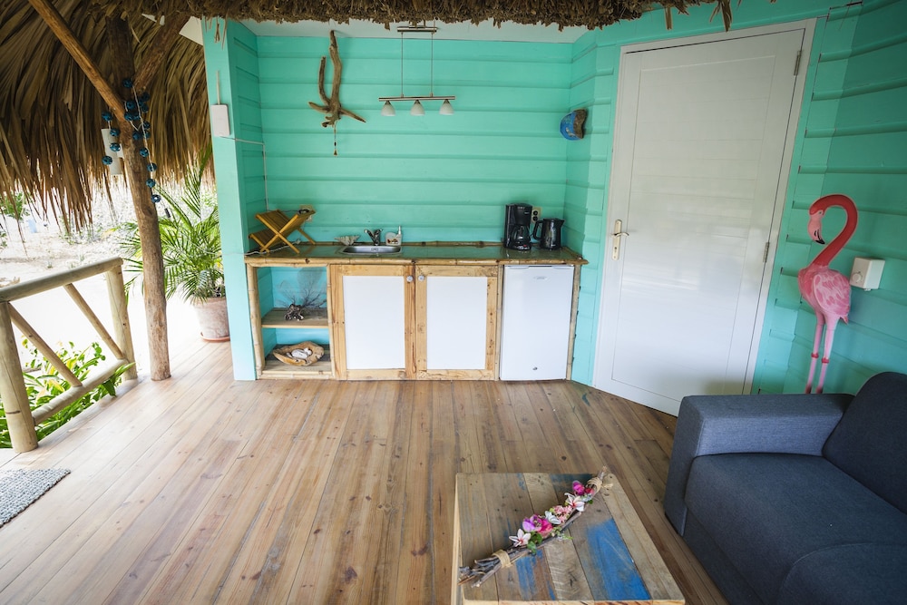 Romantic Bungalow, 1 Bedroom photo 2