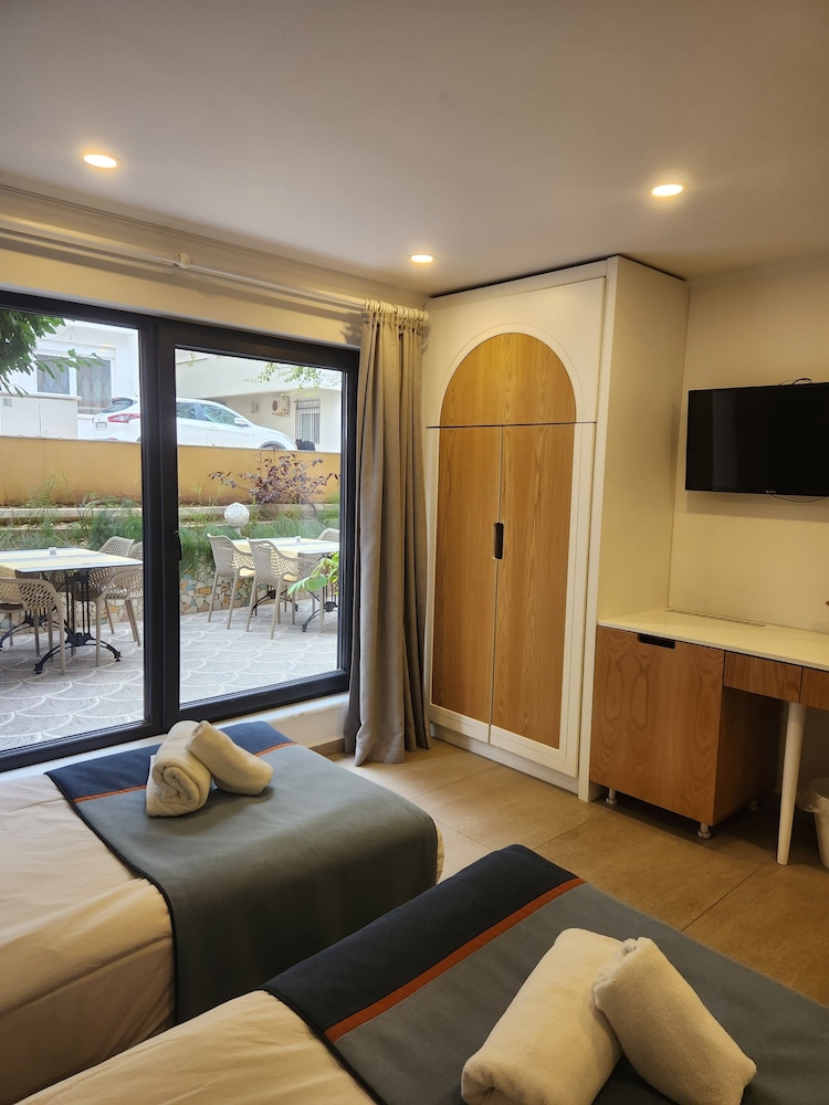 Standard Twin Room, Ground Floor