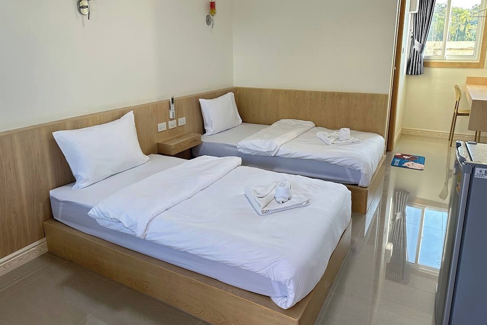 Twin Room - Photo 2