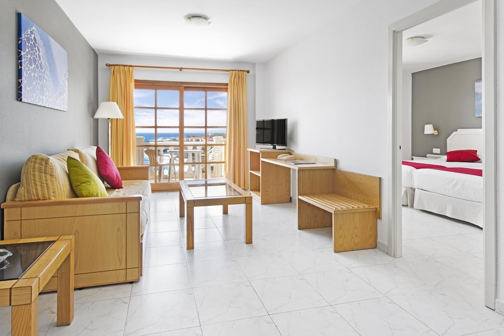 Apartment, 1 Bedroom (3 adults and 1 children) - Photo 2