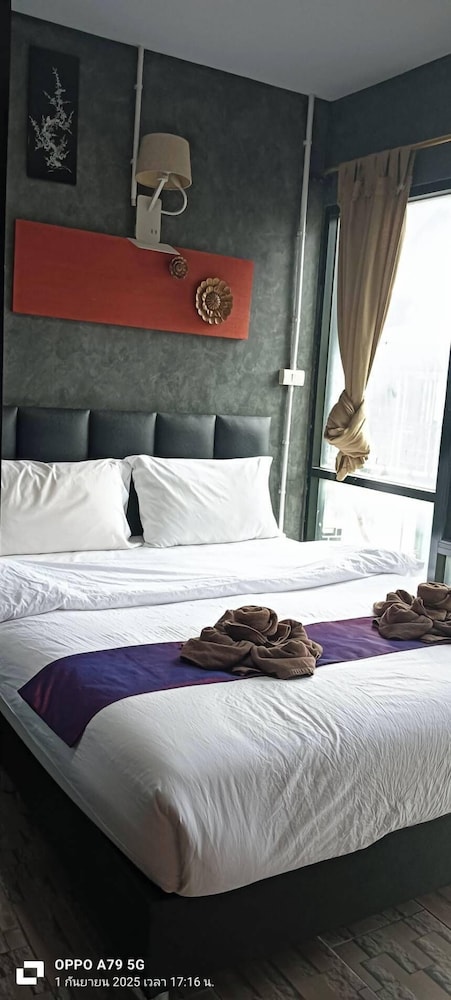 Standard Single Room, Courtyard View