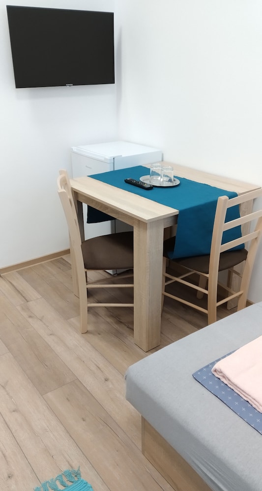 Standard Double or Twin Room, City View photo 1