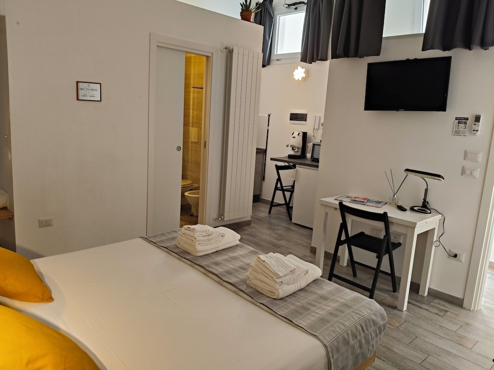 Classic Double or Twin Room, Non Smoking photo 1
