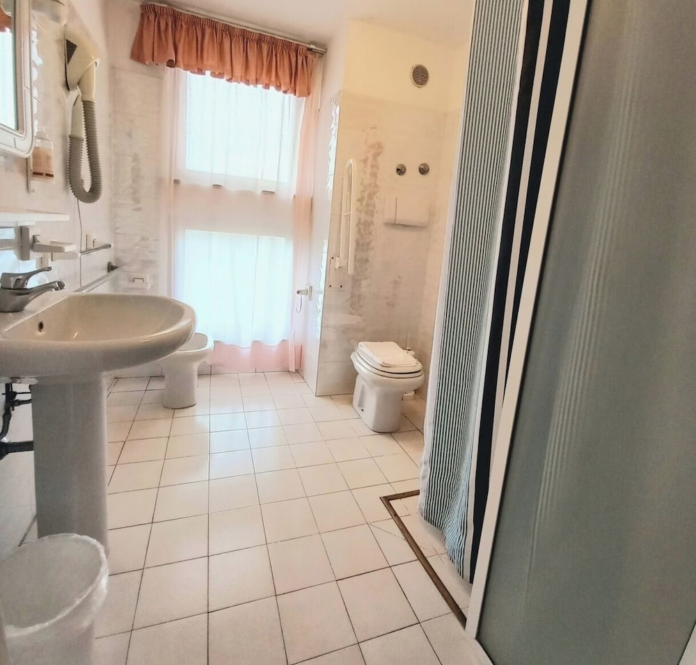 Standard Double Room, Private Bathroom, Garden Area photo 3