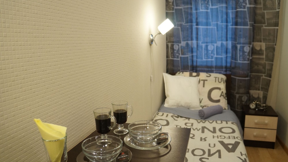 Classic Apartment, 4 Bedrooms, Kitchenette, Ground Floor photo 2