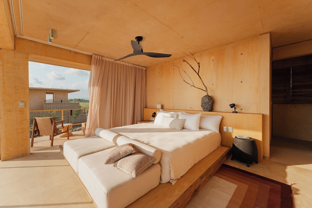 Junior Studio Suite, Bathtub