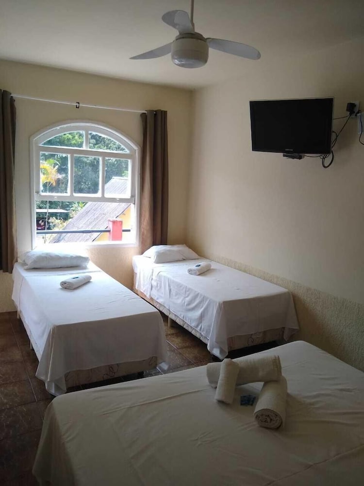 Quadruple Room, Multiple Beds photo 1