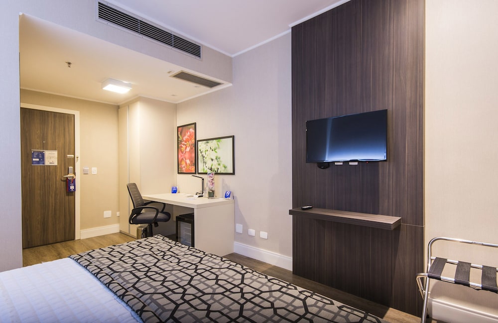 Standard Triple Room, Multiple Beds photo 2