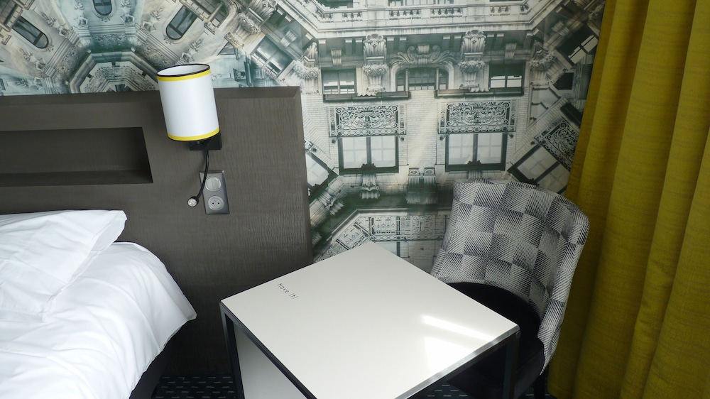 Classic Room, 2 Twin Beds - Photo 1