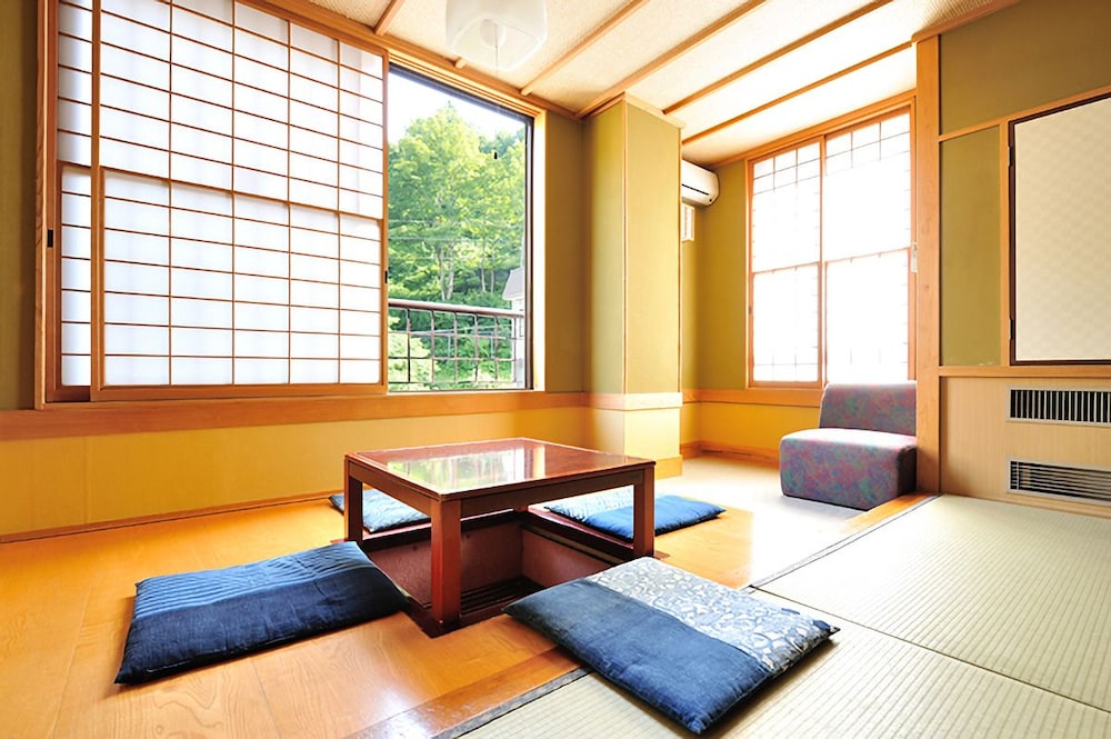 Japanese-Style Standard Room (Shared Bathroom) photo 2