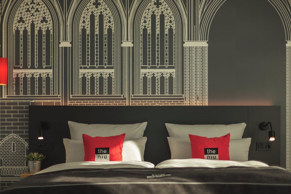 Premium Room, 1 Queen Bed, City View (Roof Terrace, Up to 3 Adults) - Photo 8
