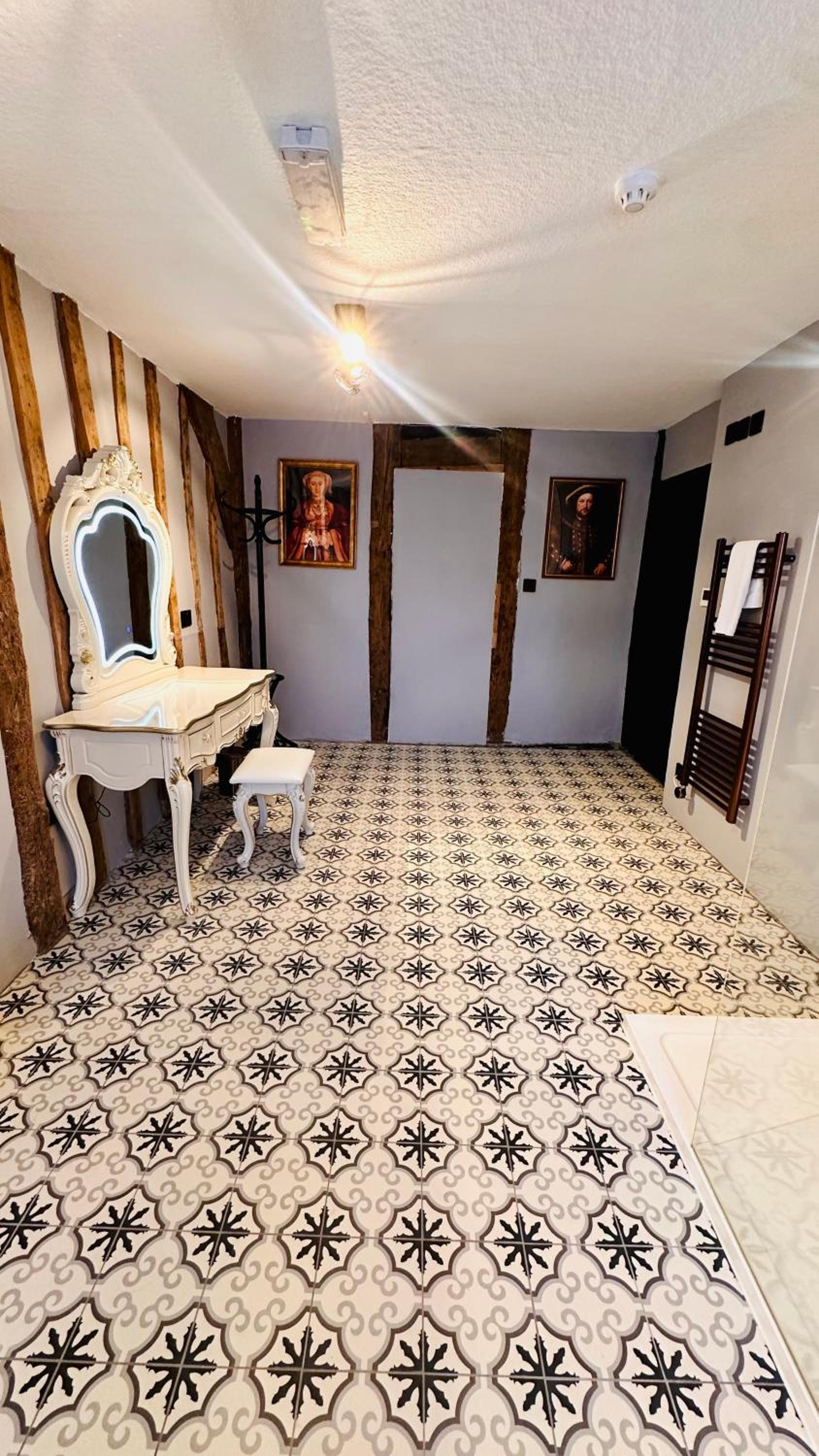 King Suite photo 2