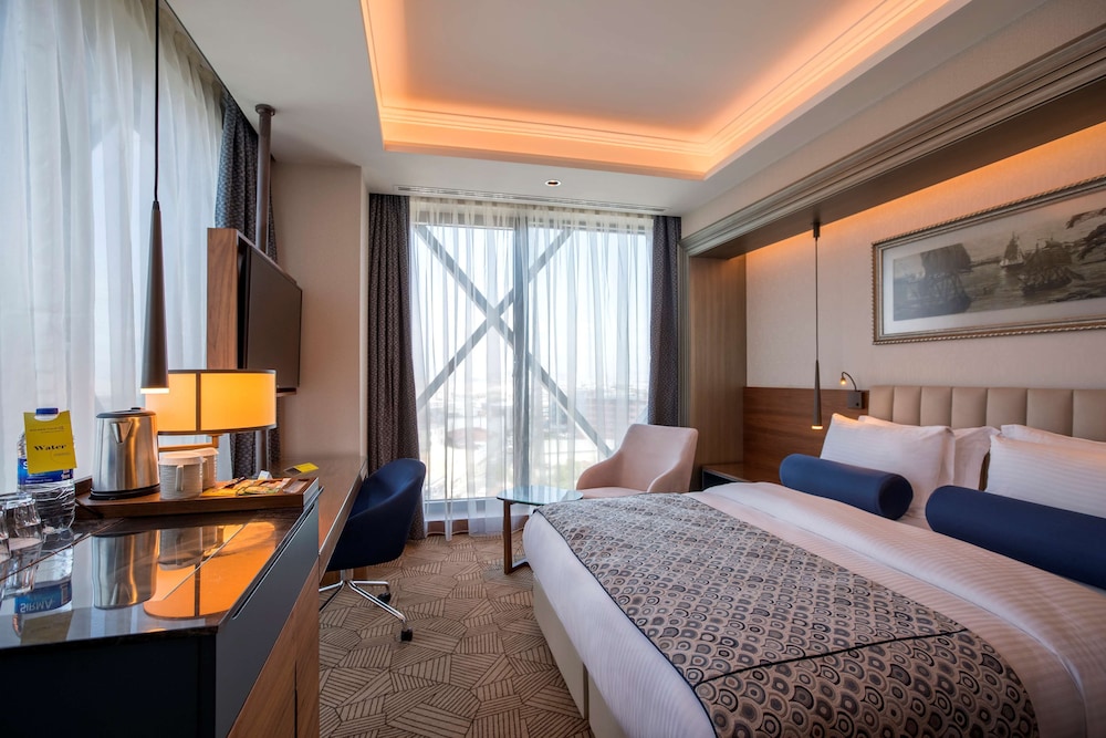 Superior Room, 1 Queen Bed, Sea View photo 1