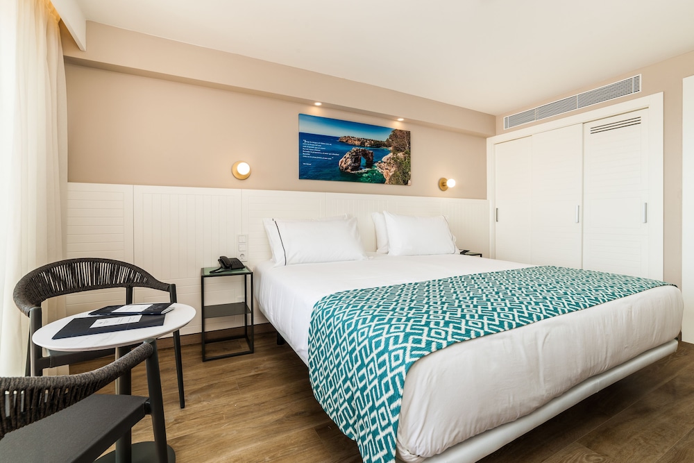 Double Room, Balcony