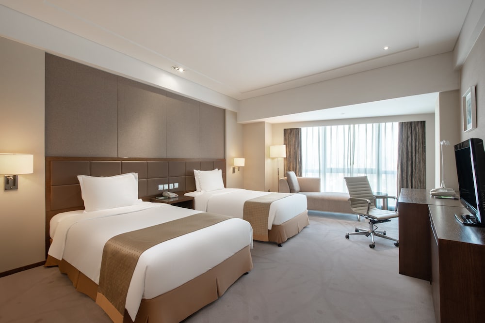 Premium Room, 2 Twin Beds (High Floor) - Photo 7