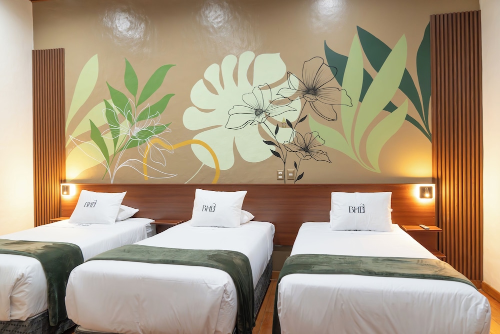 Deluxe Triple Room, City View