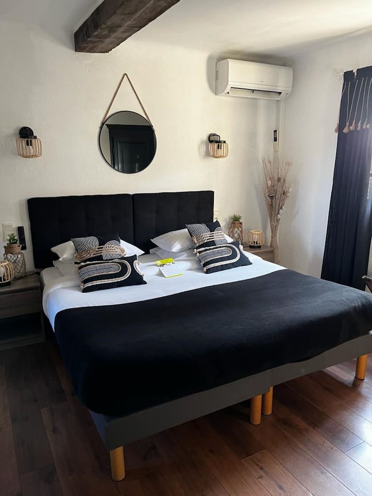 Superior Triple Room - Photo 4