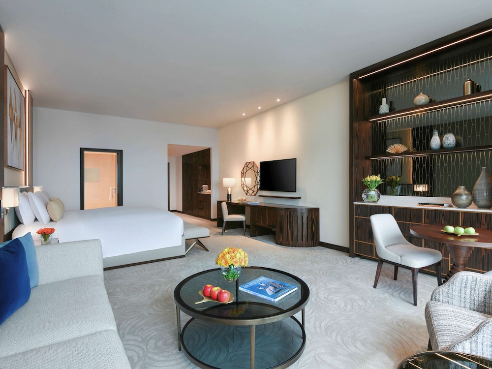 Luxury Room, 1 King Bed