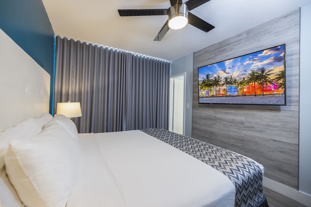 Deluxe Single Room, 1 King Bed, Non Smoking - Photo 1