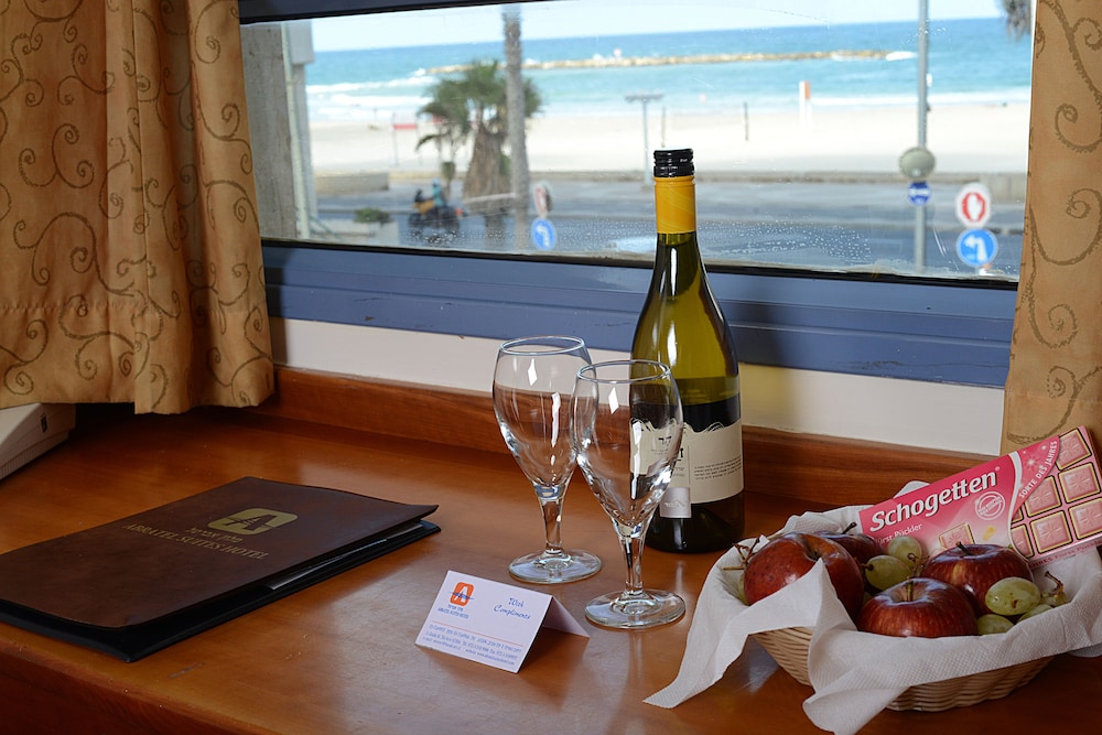 Suite, 1 Bedroom, Sea View photo 2