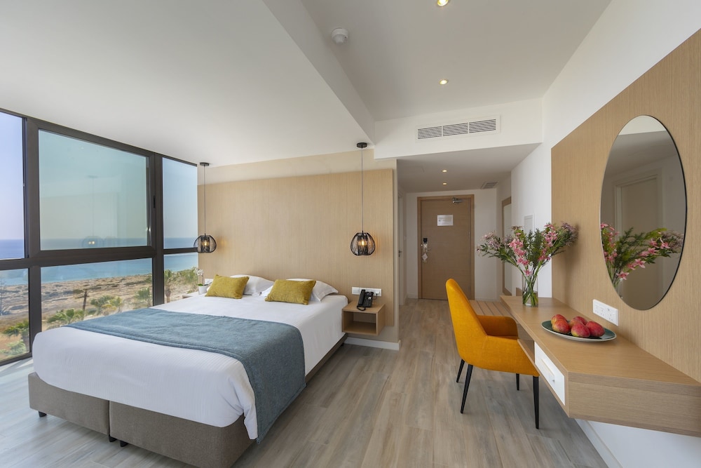 Junior Suite, Hot Tub, Sea Facing (Outdoor Jetted Tub) - Photo 5