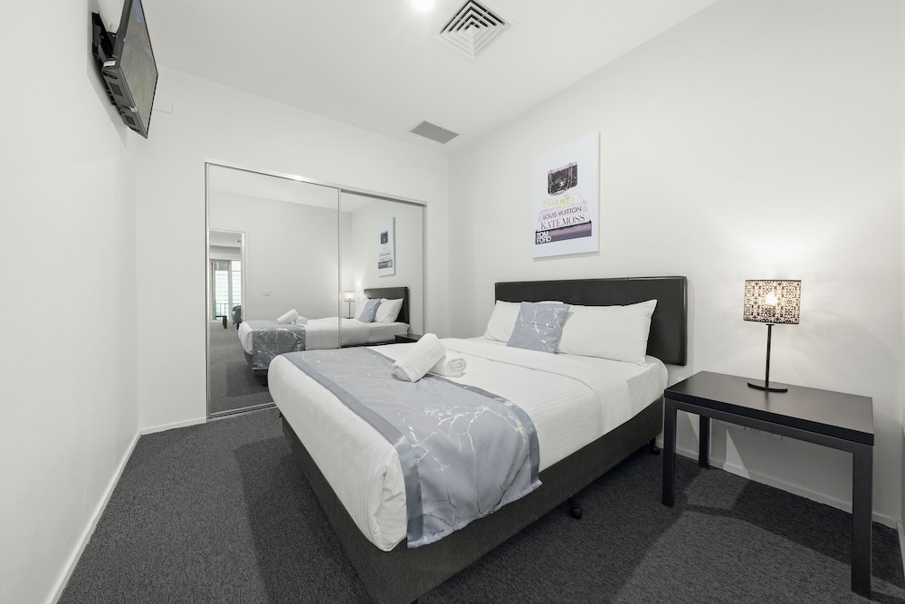 Deluxe Apartment, 2 Bedrooms - Photo 5