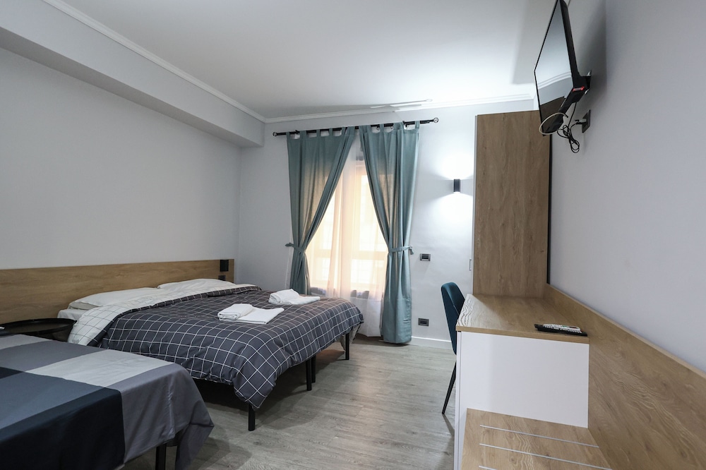 Standard Triple Room photo 2