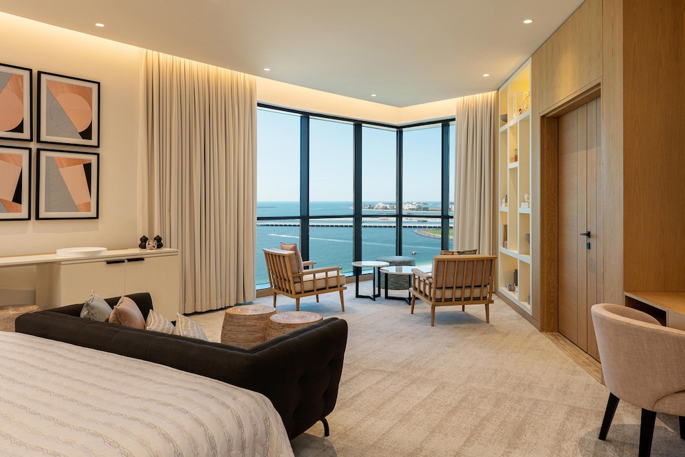 Royal Suite, 1 Bedroom (complimentary airport transfer) - Photo 6