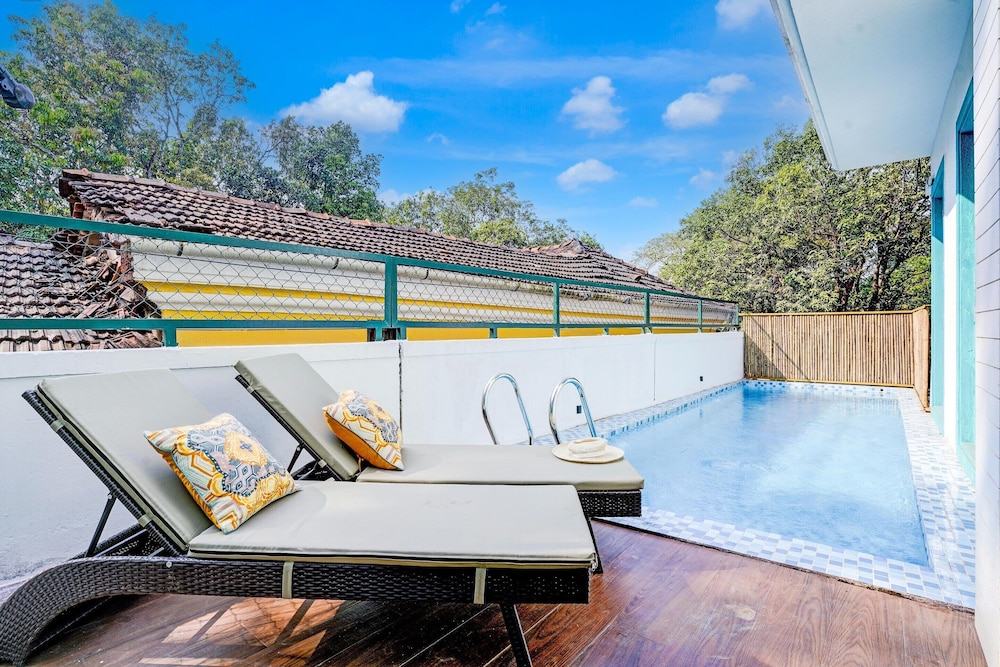 Villa photo 1
