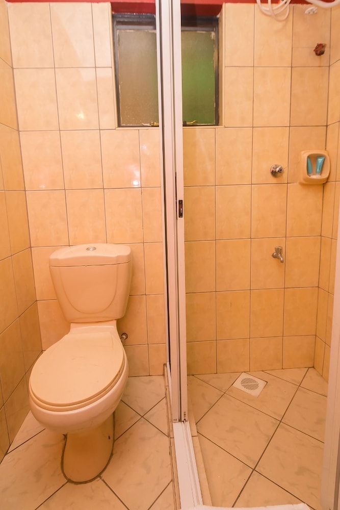 Deluxe Double Room - Photo 13