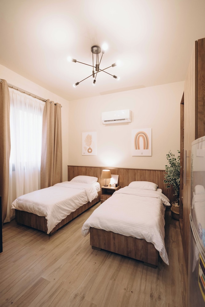 Deluxe Apartment, 2 Bedrooms, City View