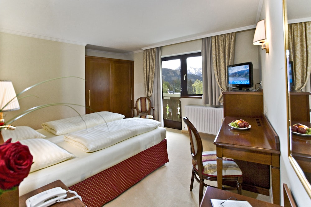 Double Room, 1 Double Bed, Balcony, Mountain View