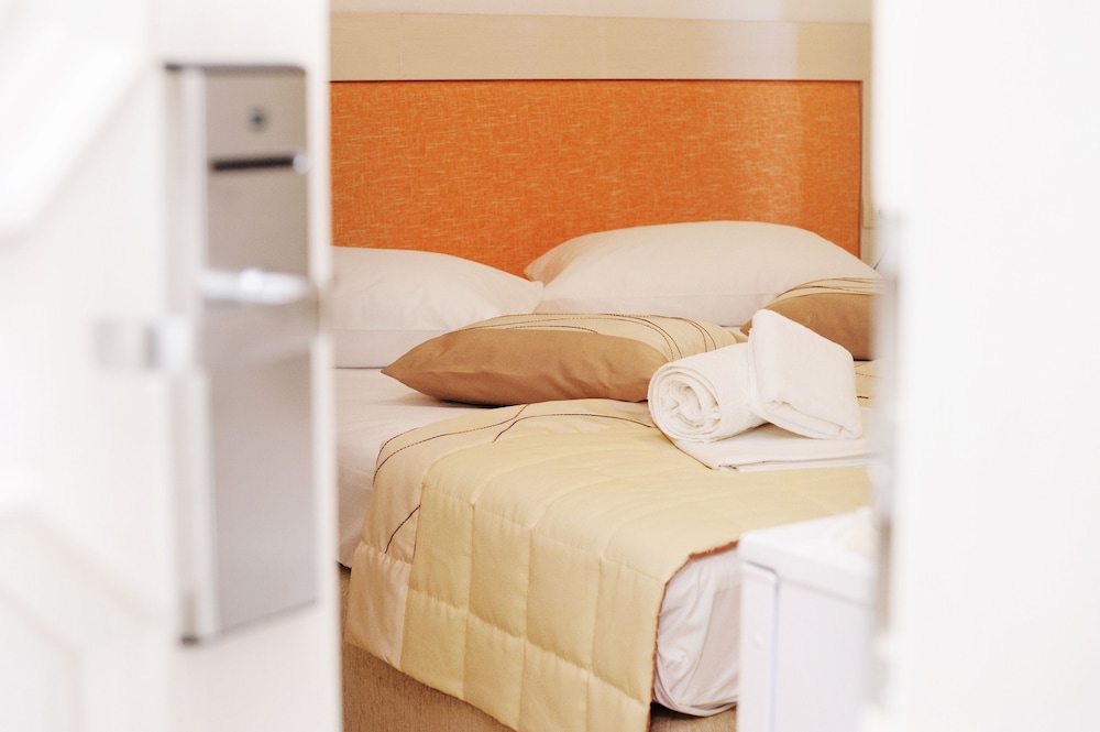 Apartment, 2 Bedrooms, Balcony