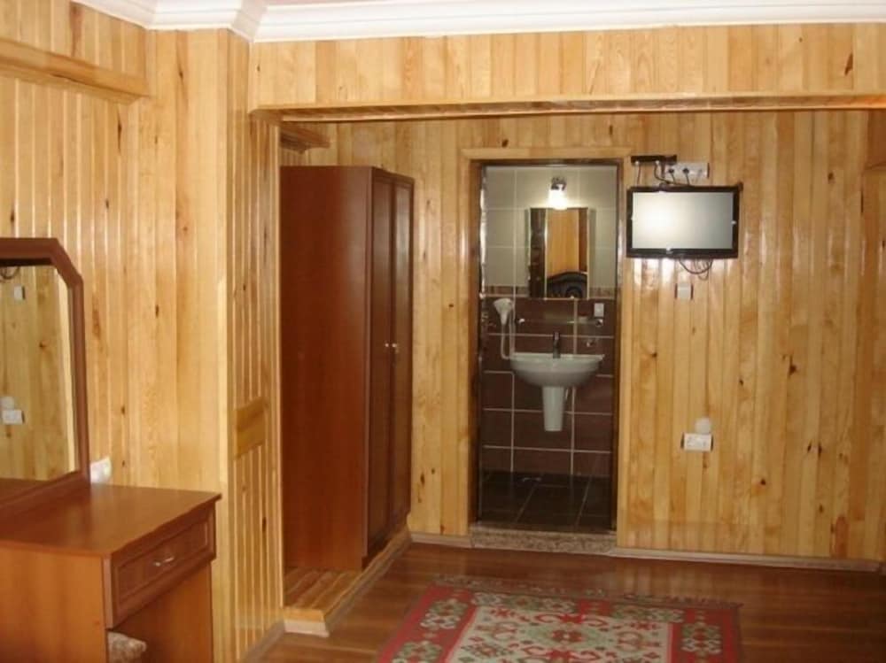 Standard Triple Room - Photo 3