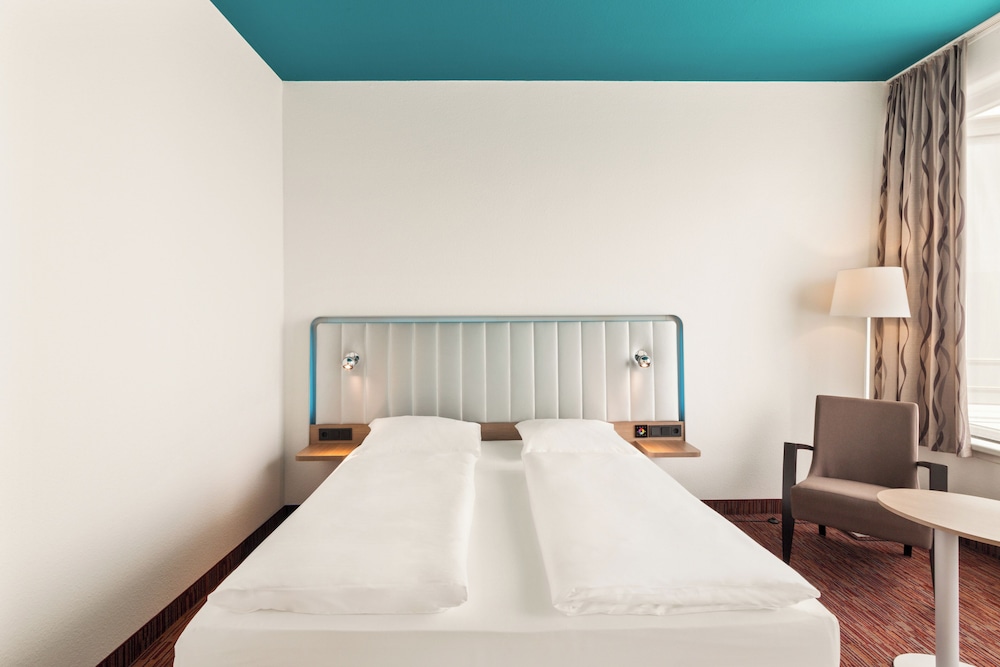 Suite, 1 Double Bed - Photo 4
