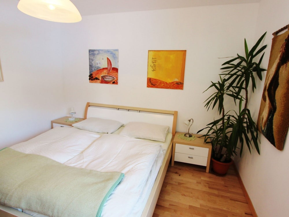 Apartment photo 3