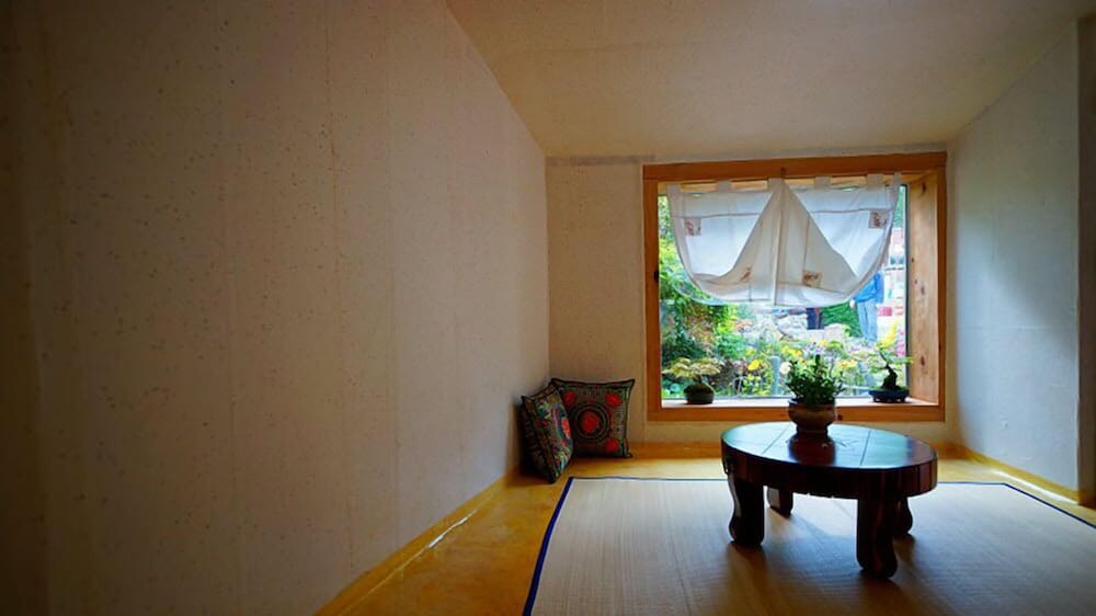 Room (5) photo 1