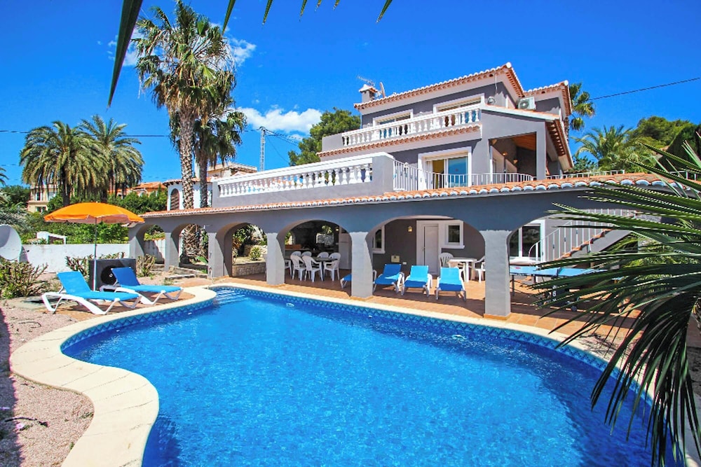 Villa (5 dormitorios)