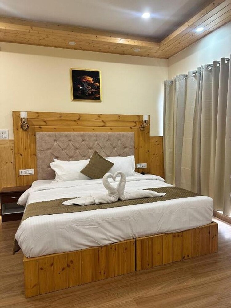 Deluxe Room, Balcony