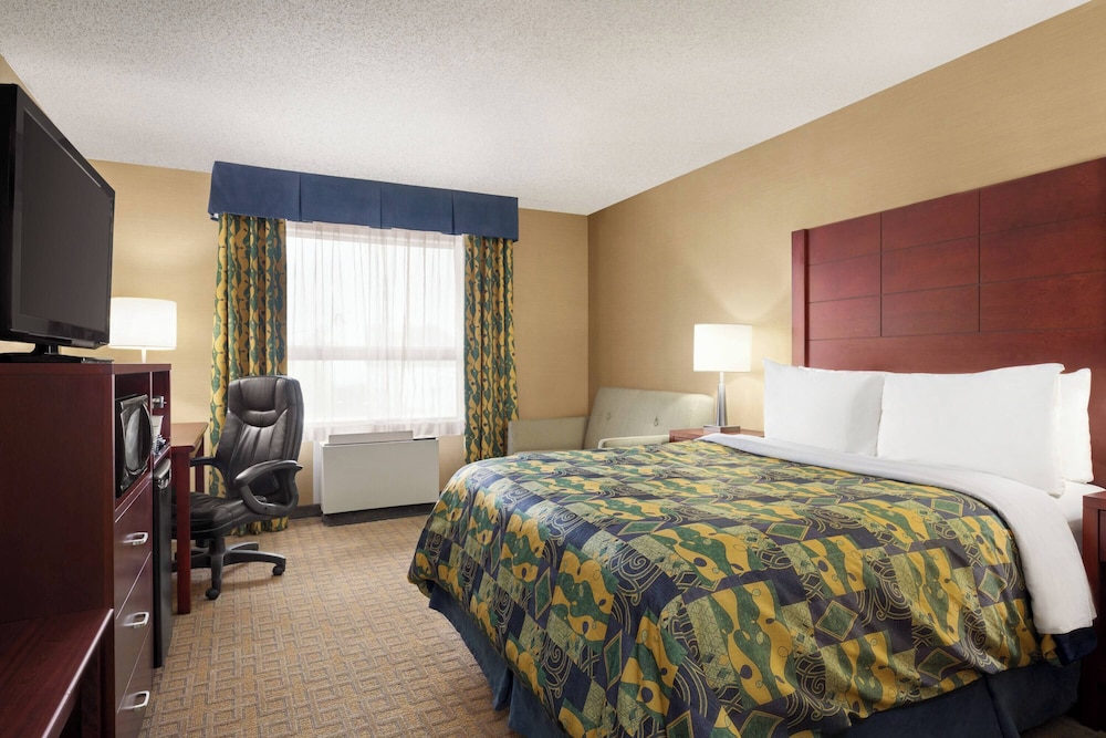 Room, 1 Queen Bed, Non Smoking - Photo 1